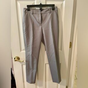 Express Dress Pants. Ankle Mid Rise. Size 6R